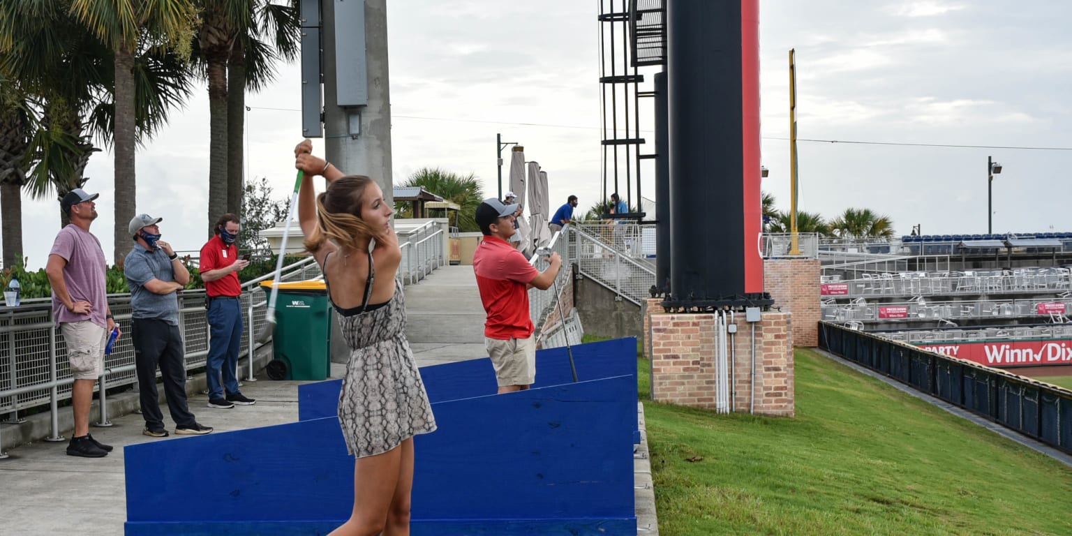 Festive 4th For The Wahoos, But Hostetler's Homer Not Enough 