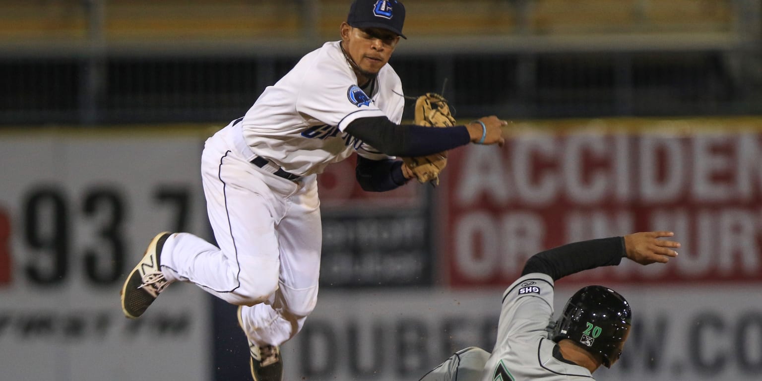 Oscar Gonzalez gets first hit, impresses in MLB debut
