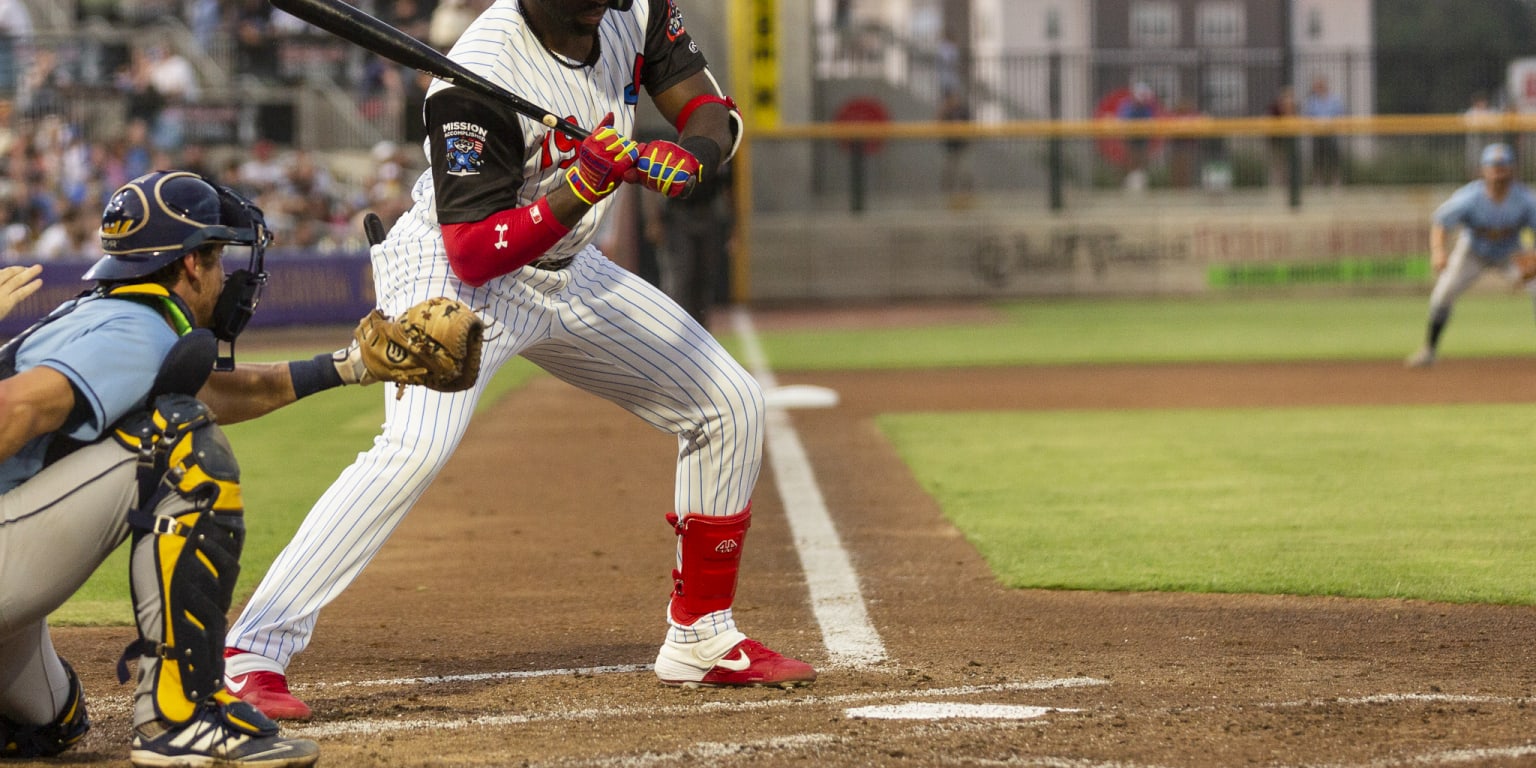 Trash Pandas rally for 6-4 win