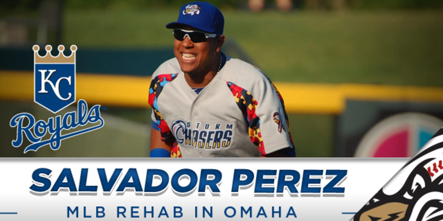 Royals' Salvador Perez will rehab in Omaha on Tuesday