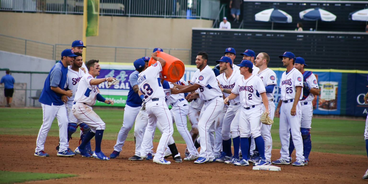 Smokies win final game of the season