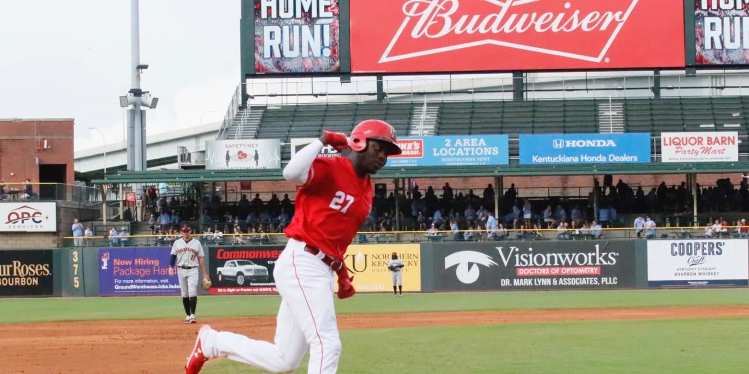 Bats offense puts on fireworks display in 76 win over Indians