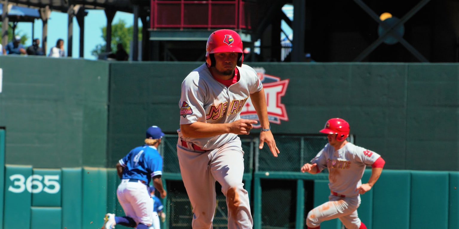 Infielder Breyvic Valera called up from Triple-A before Arizona