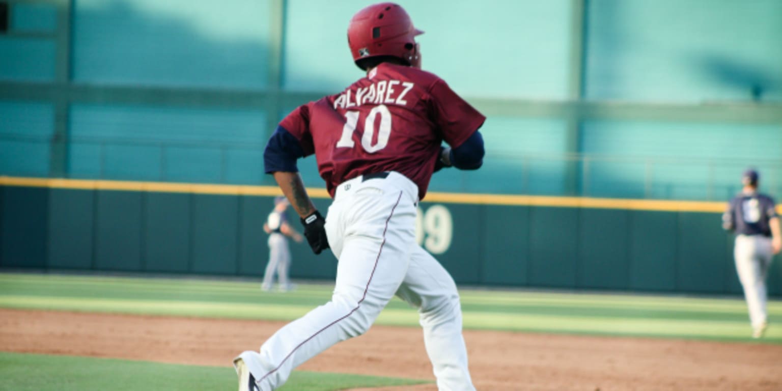 Riders strike first, fall short to San Antonio RoughRiders