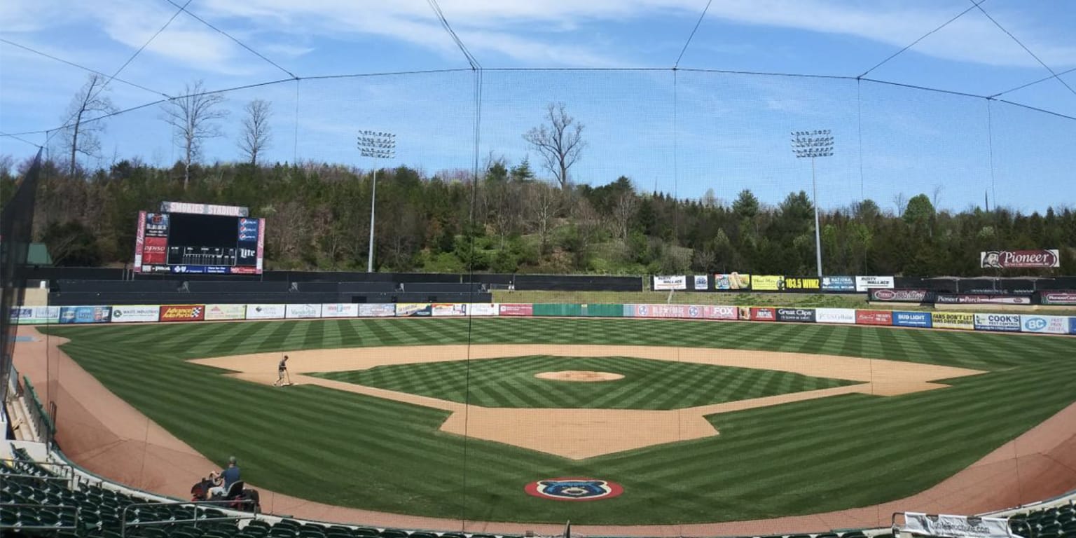 Tennessee Smokies Birmingham Barons MiLB