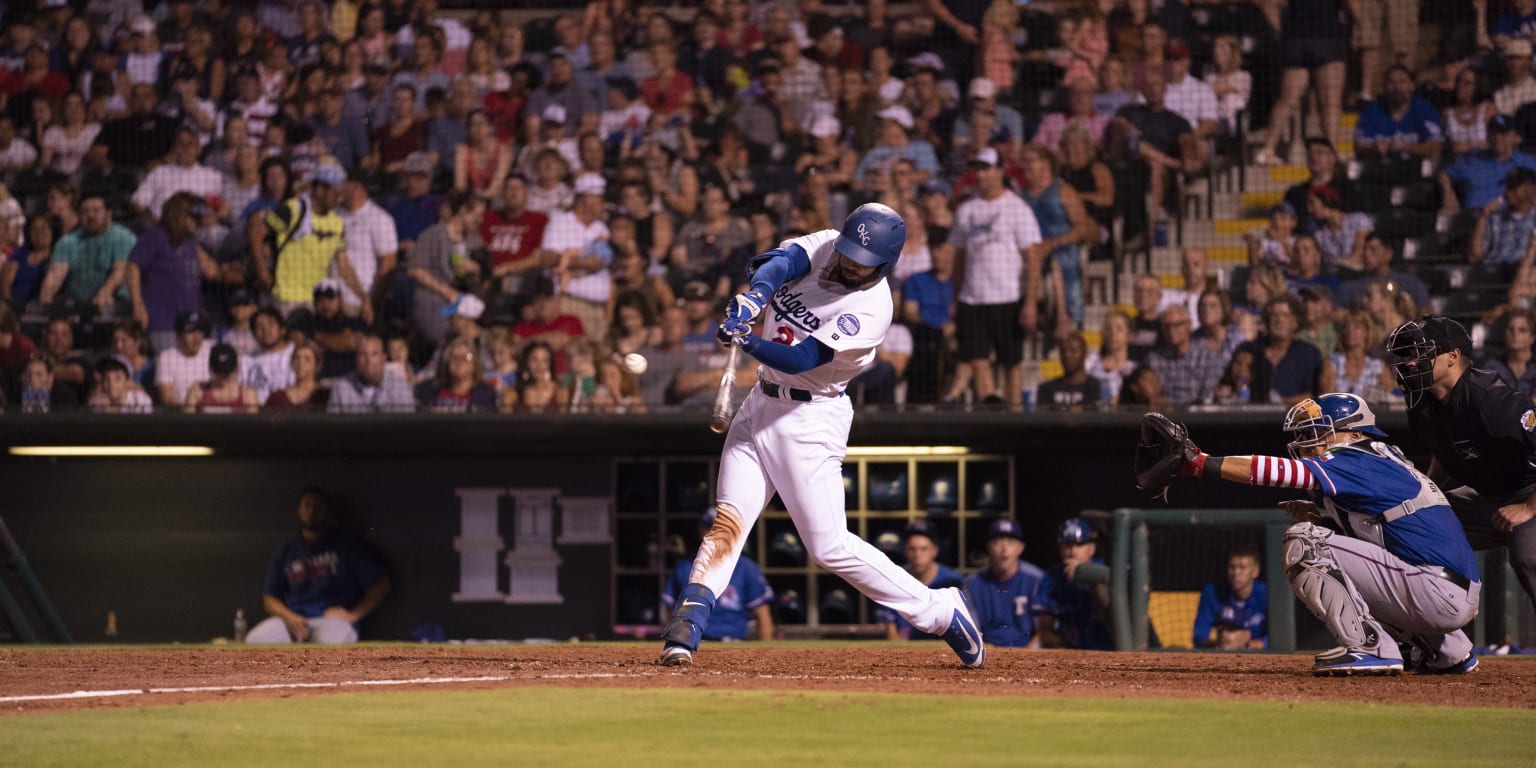 Late Runs Send Cubs to Win in Series Opener | MiLB.com