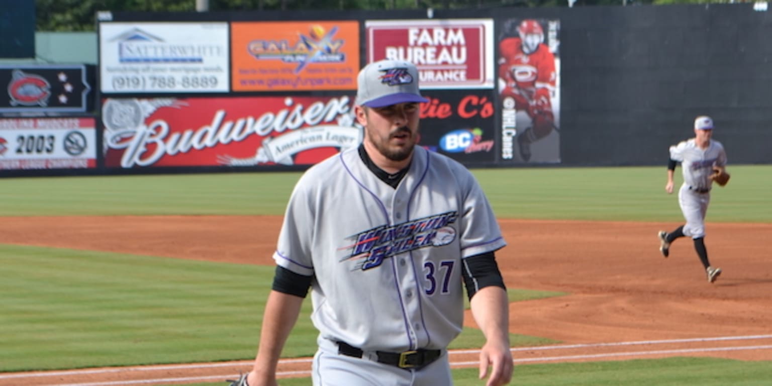 White Sox shut down starter Carlos Rodon with left shoulder inflammation