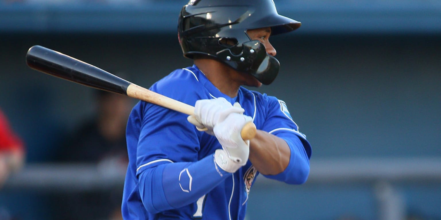 Quiet Blue Jays outfielder Daulton Varsho gets bat to make some noise