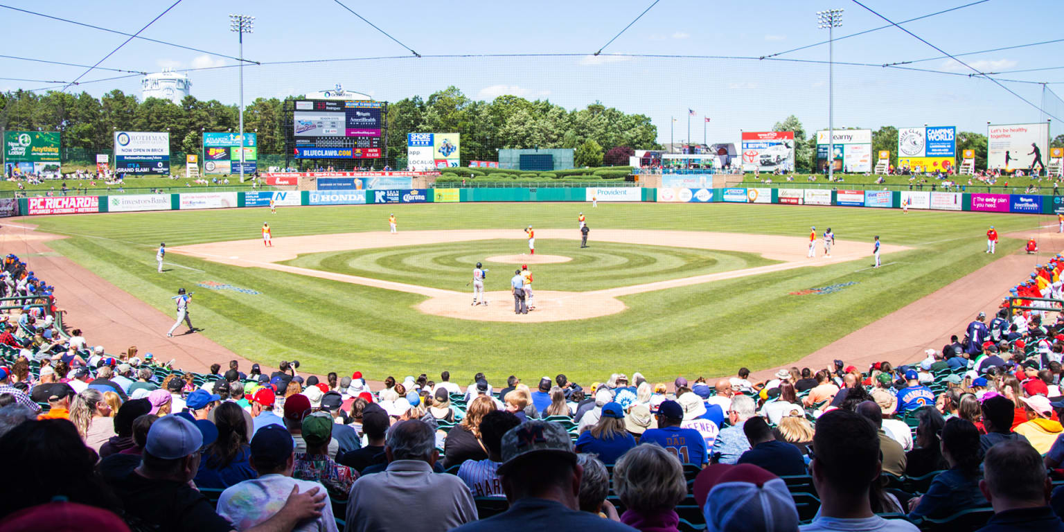 33,381 to Go: BlueClaws Closing In On 8-Million Fans | MiLB.com