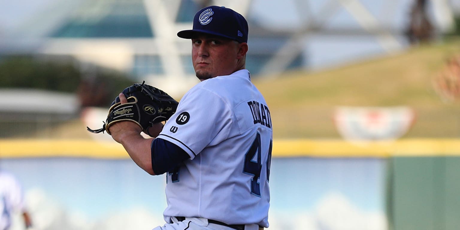 Hooks Welcome Sod Poodles to End First Half