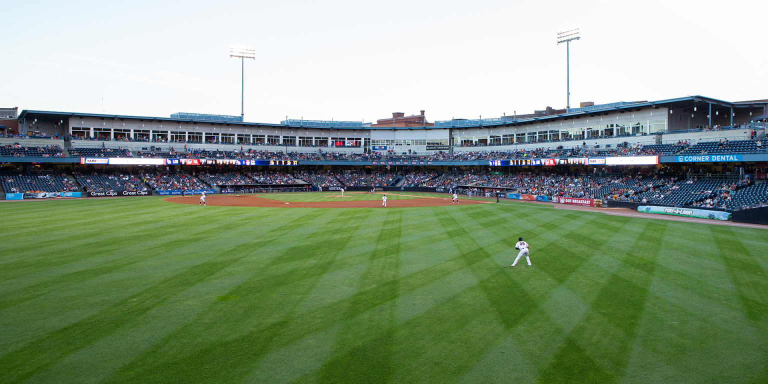 Toledo Mud Hens honor 100th anniversary of Toledo Tigers