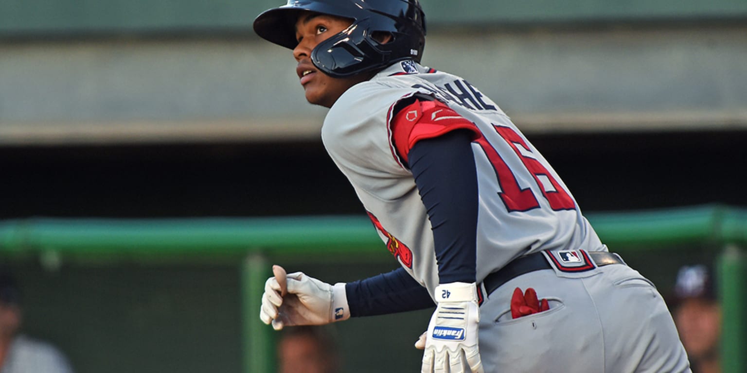 Braves prospect Cristian Pache earns Gold Glove for his work with
