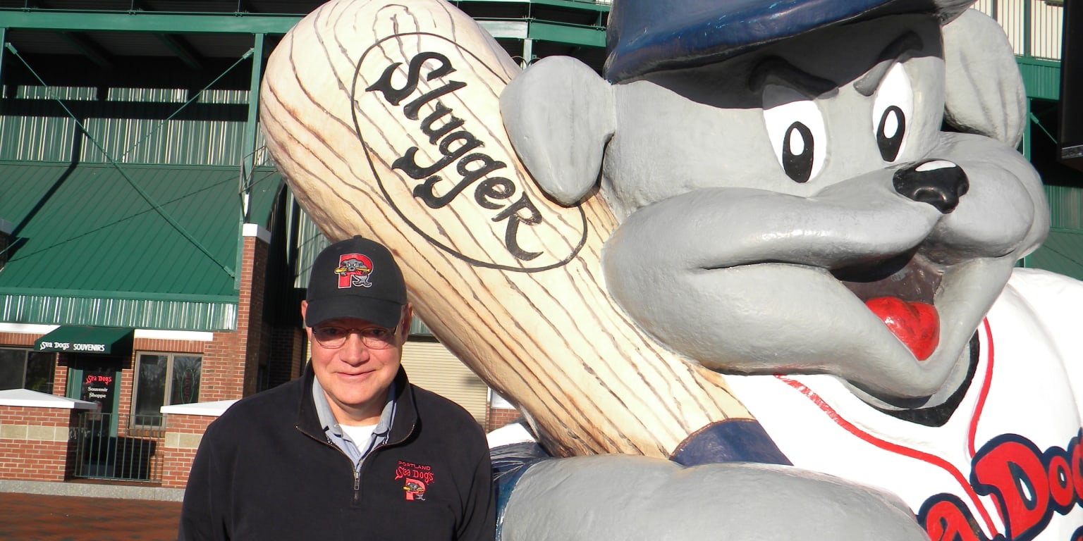 1999 Portland Sea Dogs SnapBack cap!