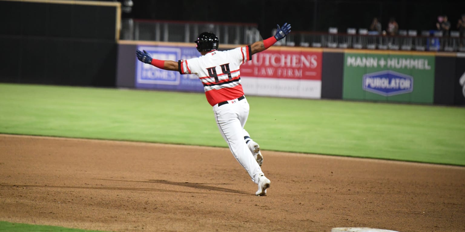 Trio of Home Runs Powers Peckers Past Myrtle Beach in Opener | MiLB.com