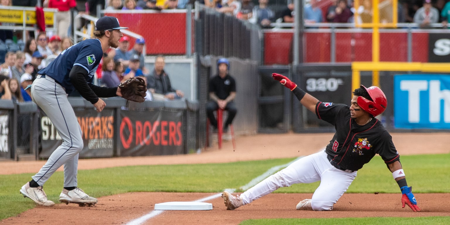 Rockies beat Dbacks in series opener, 4-3, thanks to Randal