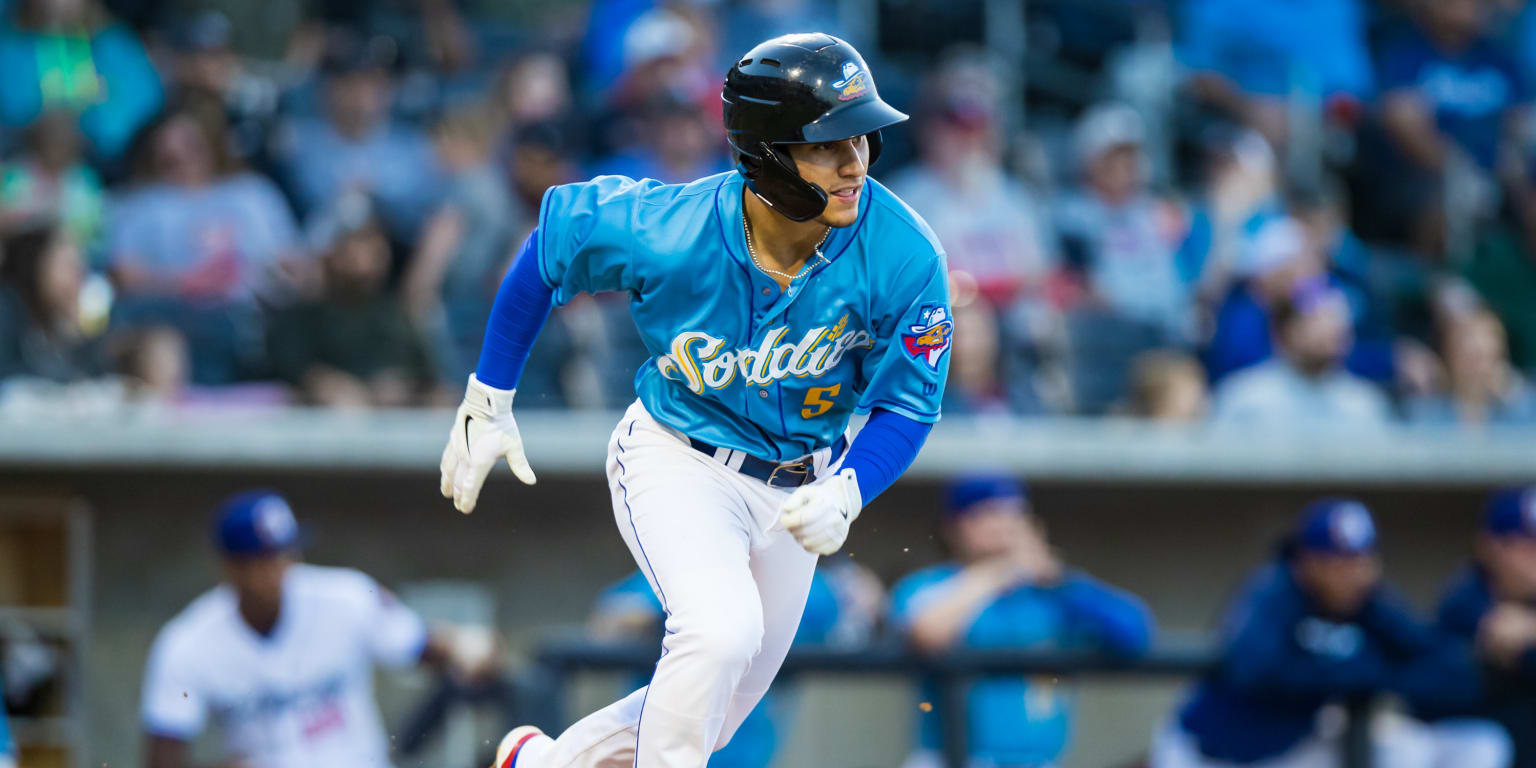 Hooks Welcome Sod Poodles to End First Half