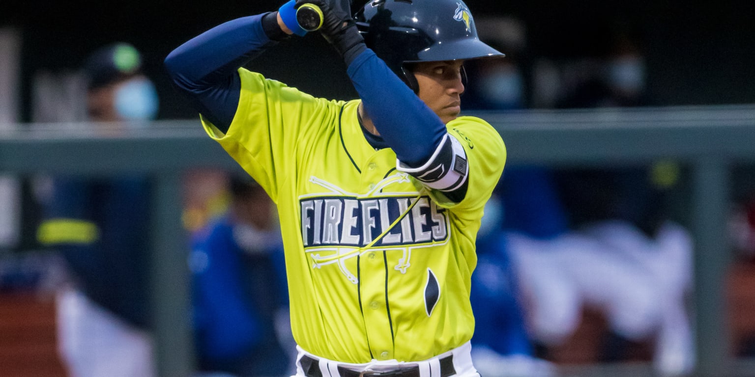 Gonzalez Comes Up Clutch Late in 76 Win Over Augusta