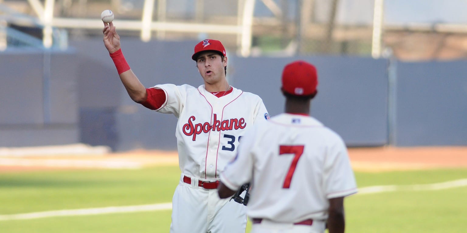 Schofield named Bats interim manager, new bench coach named