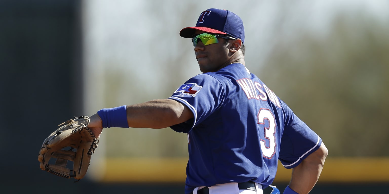 Russell Wilson bats for first time in Spring Training 