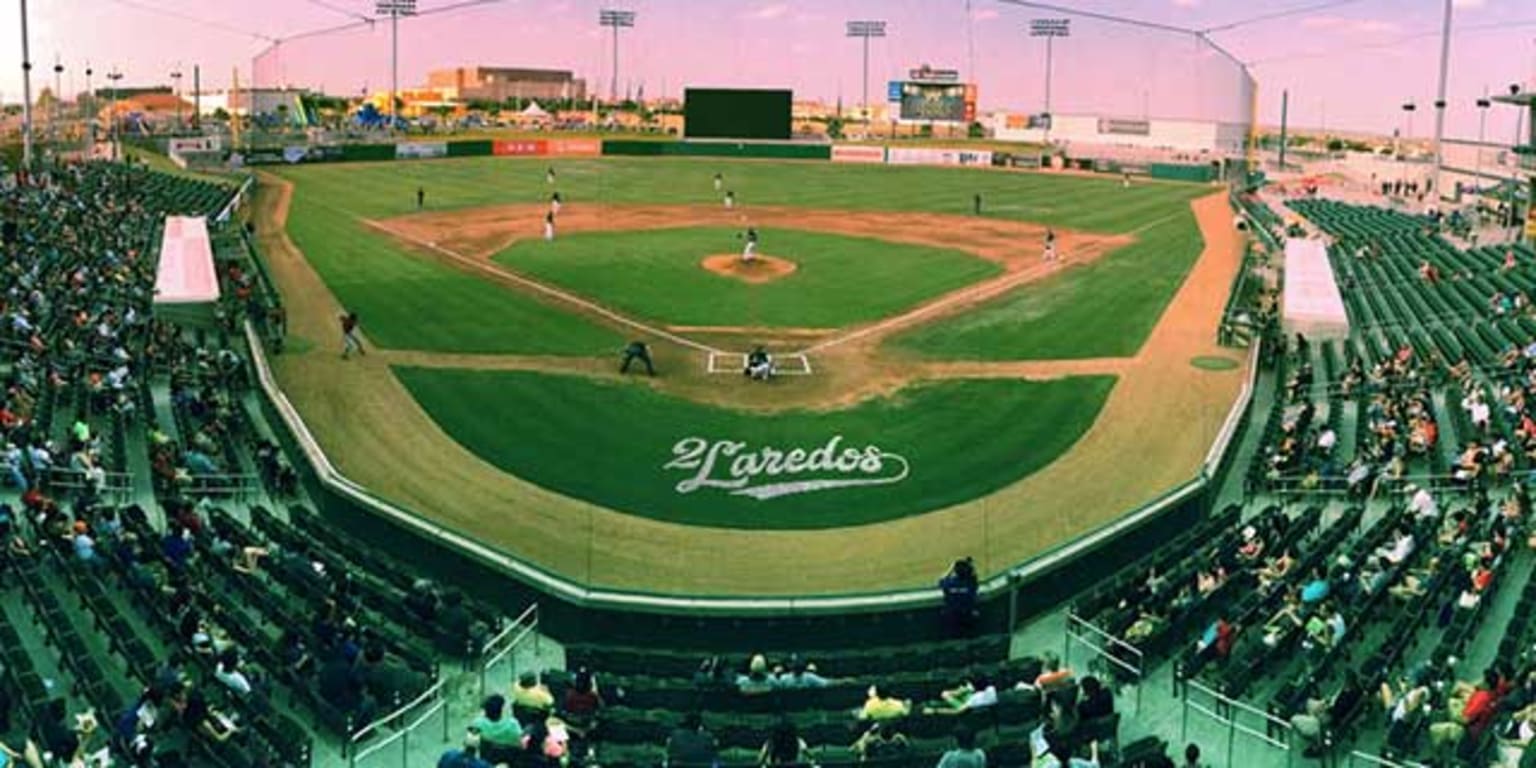 Tecolotes de los Dos Laredos thrive hosting baseball games in the