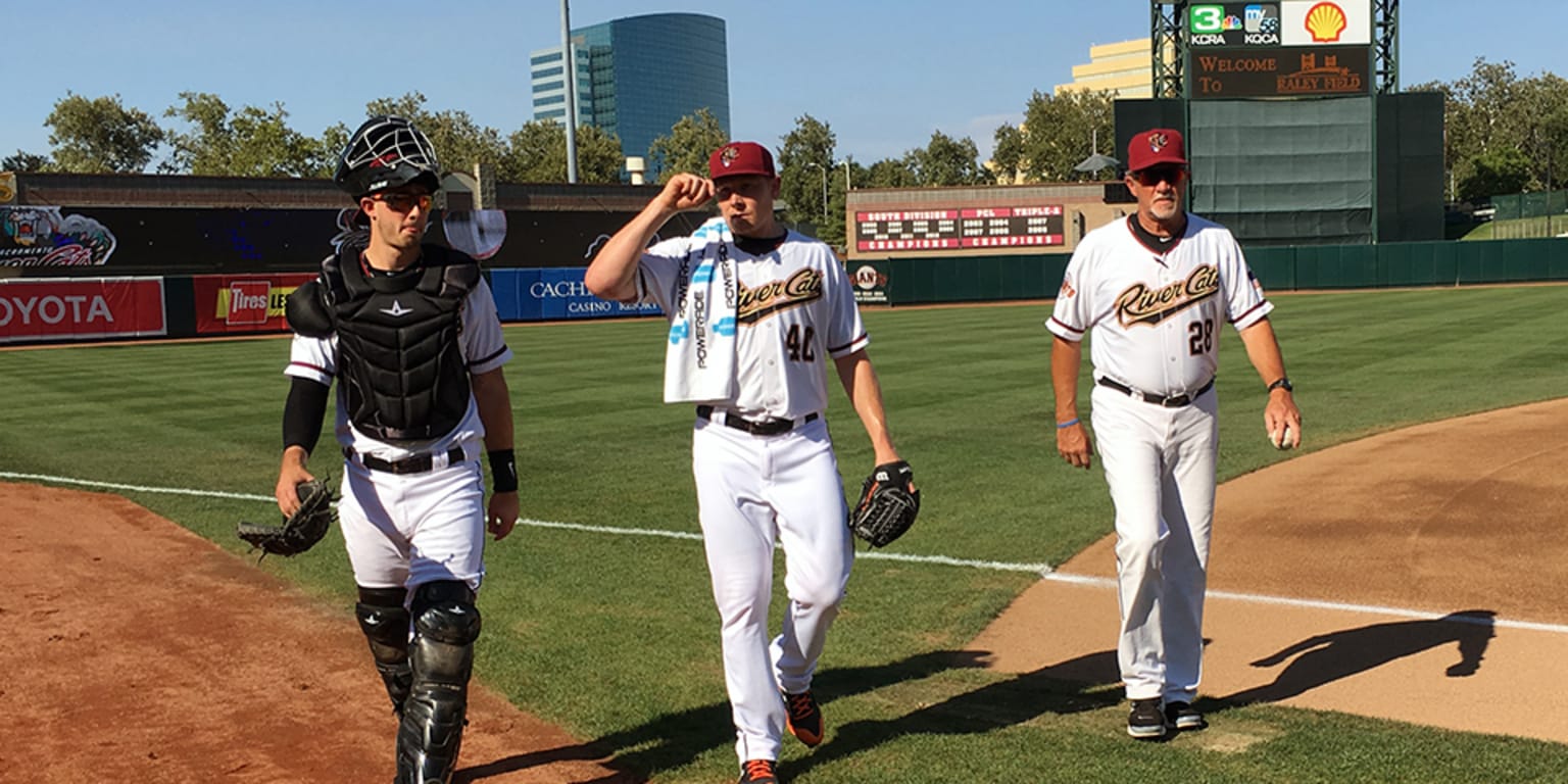 San Francisco Giants' Pablo Sandoval plays with River Cats