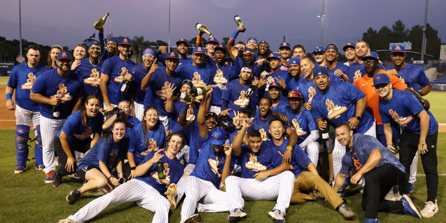 Chris Flexen Earns First Victory Thanks to Mets' Offense - The New