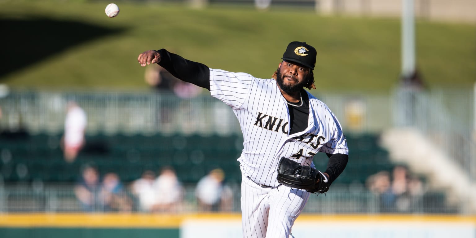 Chicago White Sox signing RHP Johnny Cueto to minor league deal