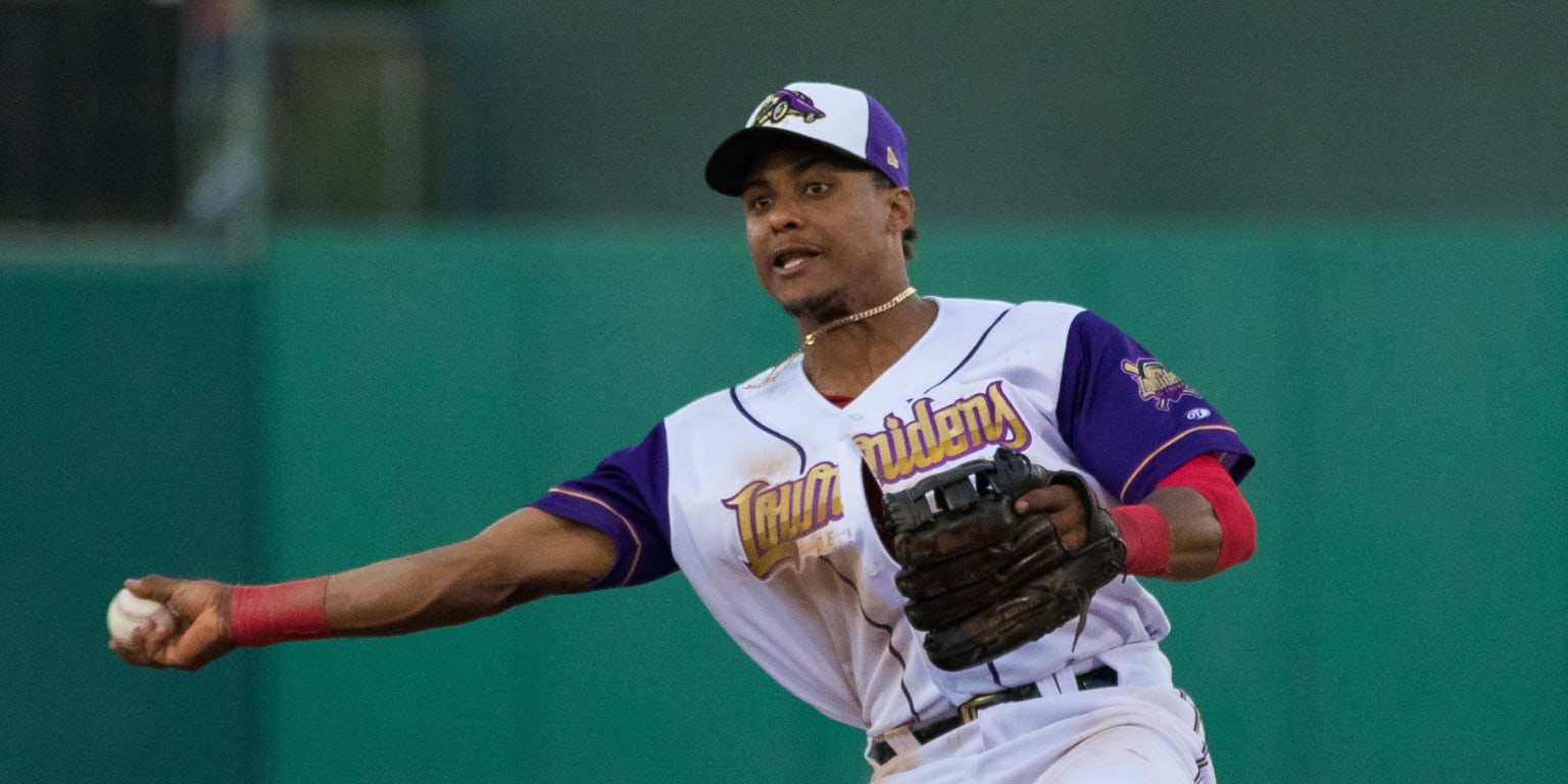 lowriders-run-out-of-gas-in-8-7-defeat-to-storm-chasers-milb