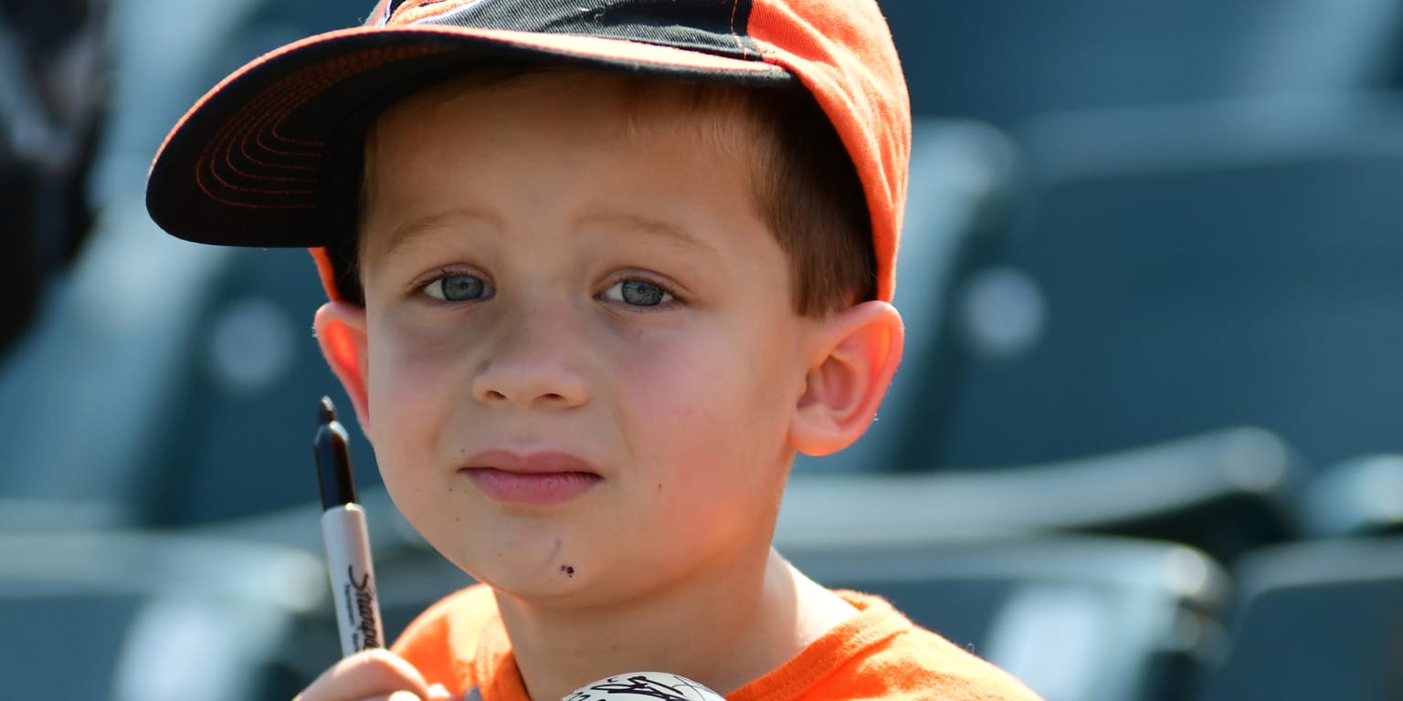 Pirates fans, celebrities poised for 'Buctober' baseball on North Shore