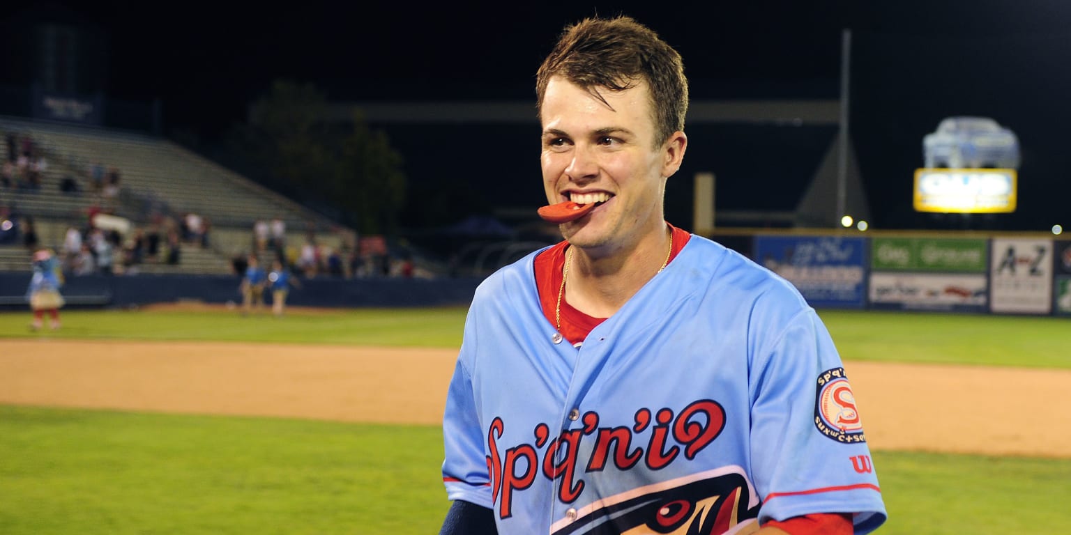 Felix tosses 2 scoreless innings in AquaSox's win