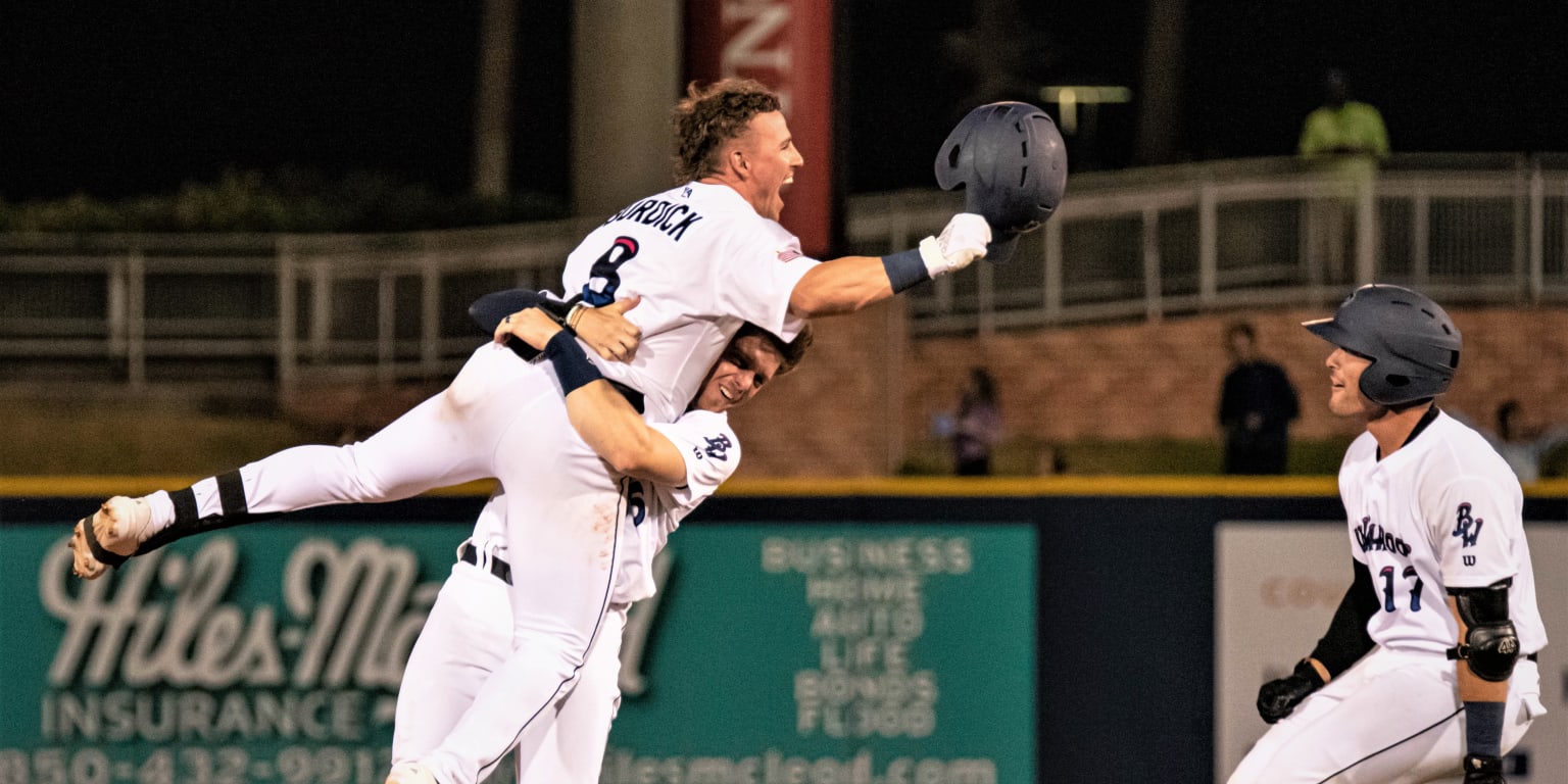 Blue Wahoos' Burdick launches walk-off homer hours after tropical storm