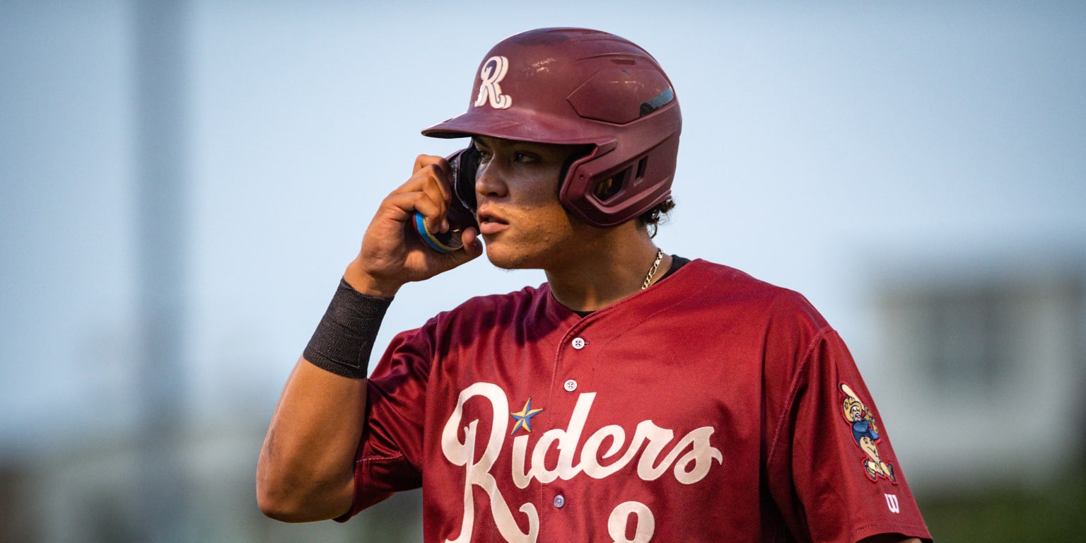 Hooks defeat Arkansas Travelers Wednesday