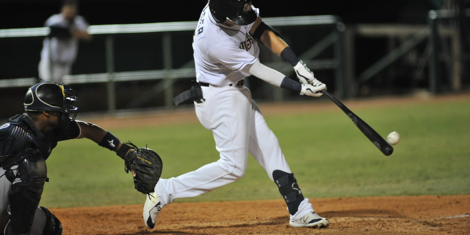 San Antonio Missions' Mauricio Dubon racks up another three-hit game