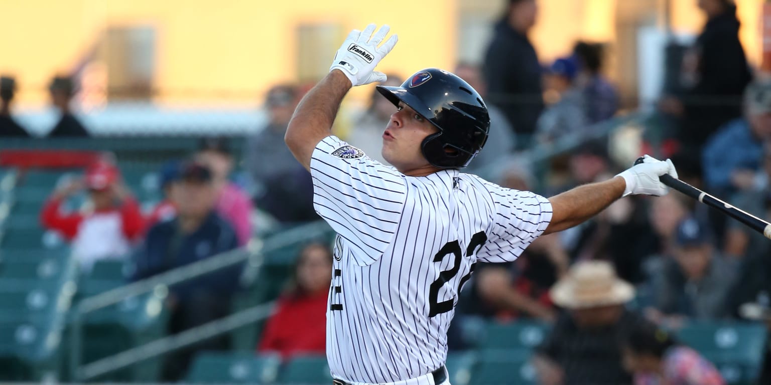 Carlos Pena  Four Seam Images