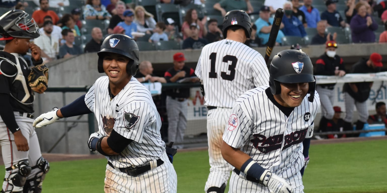 Pinstriped Previews: WIll Oswald Peraza's Home Run Streak Continue