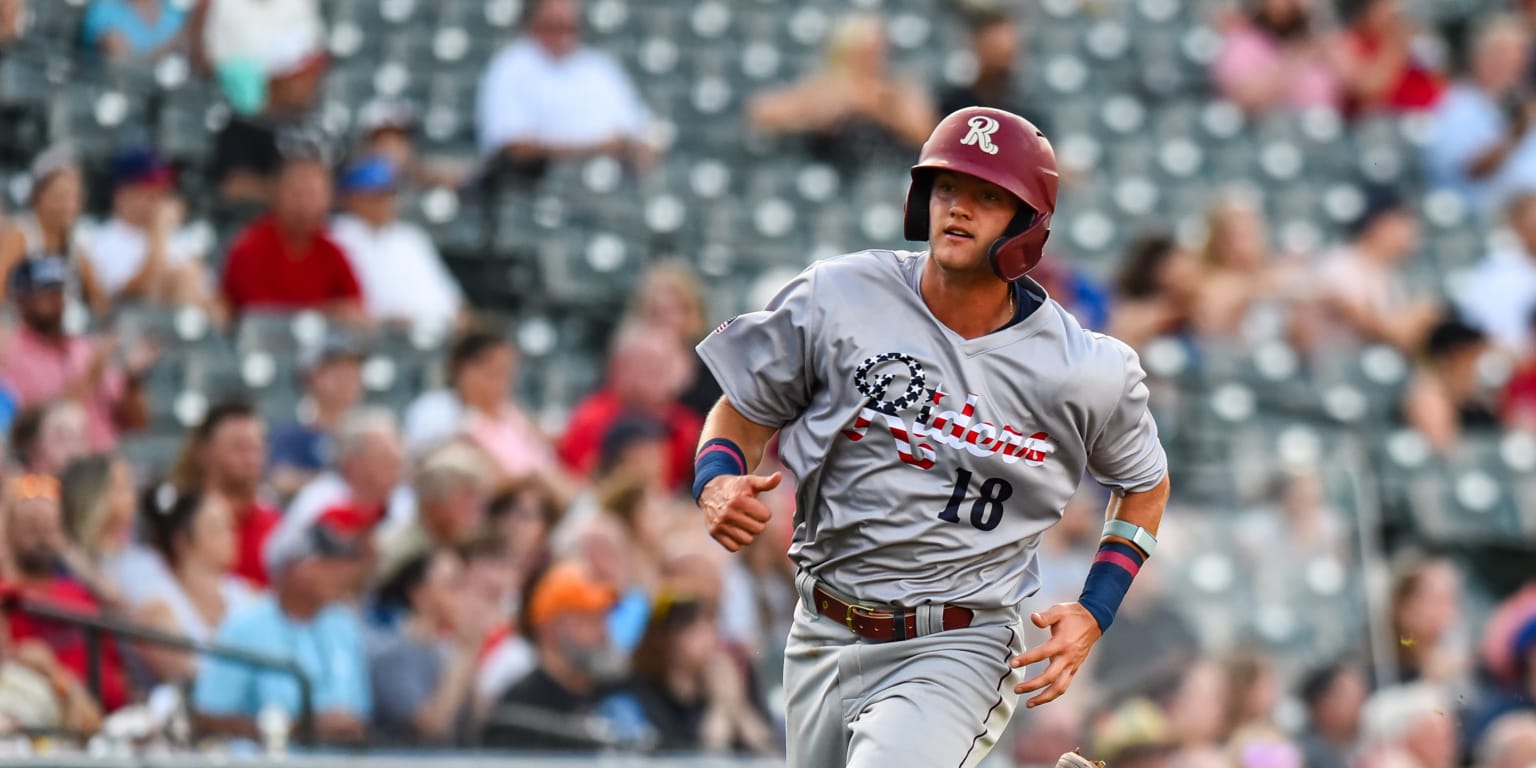 Former Arkansas Razorback Baseball Player Evan Lee Makes Major