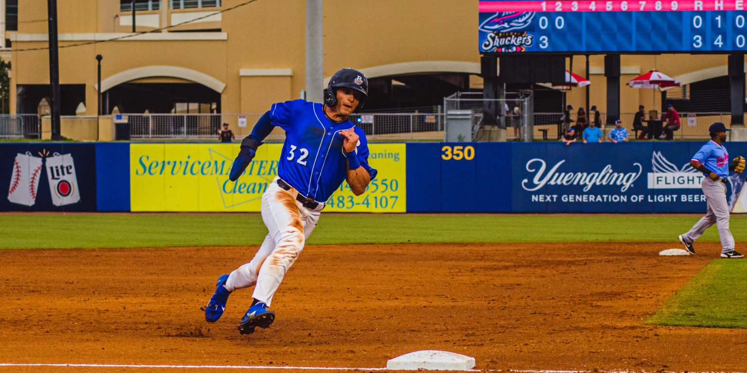 Wahoos Walk Off Biscuits, 5-4