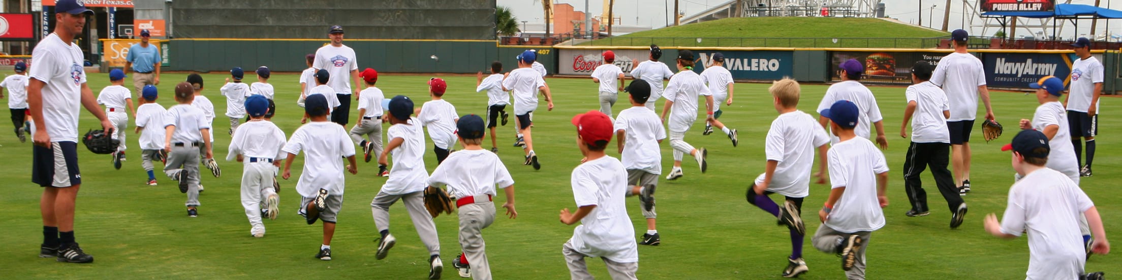 Hooks Baseball Camps | Hooks