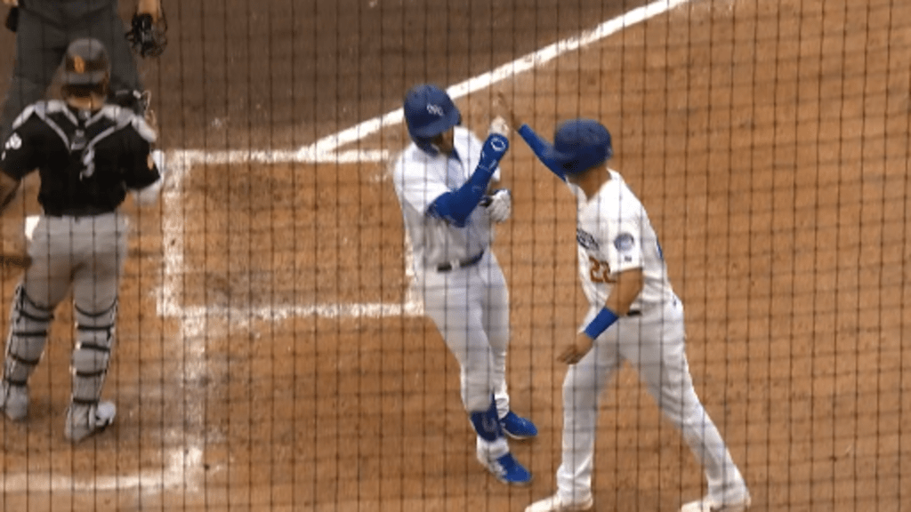 Logan O'Hoppe throws back home run ball as fan at Yankee Stadium