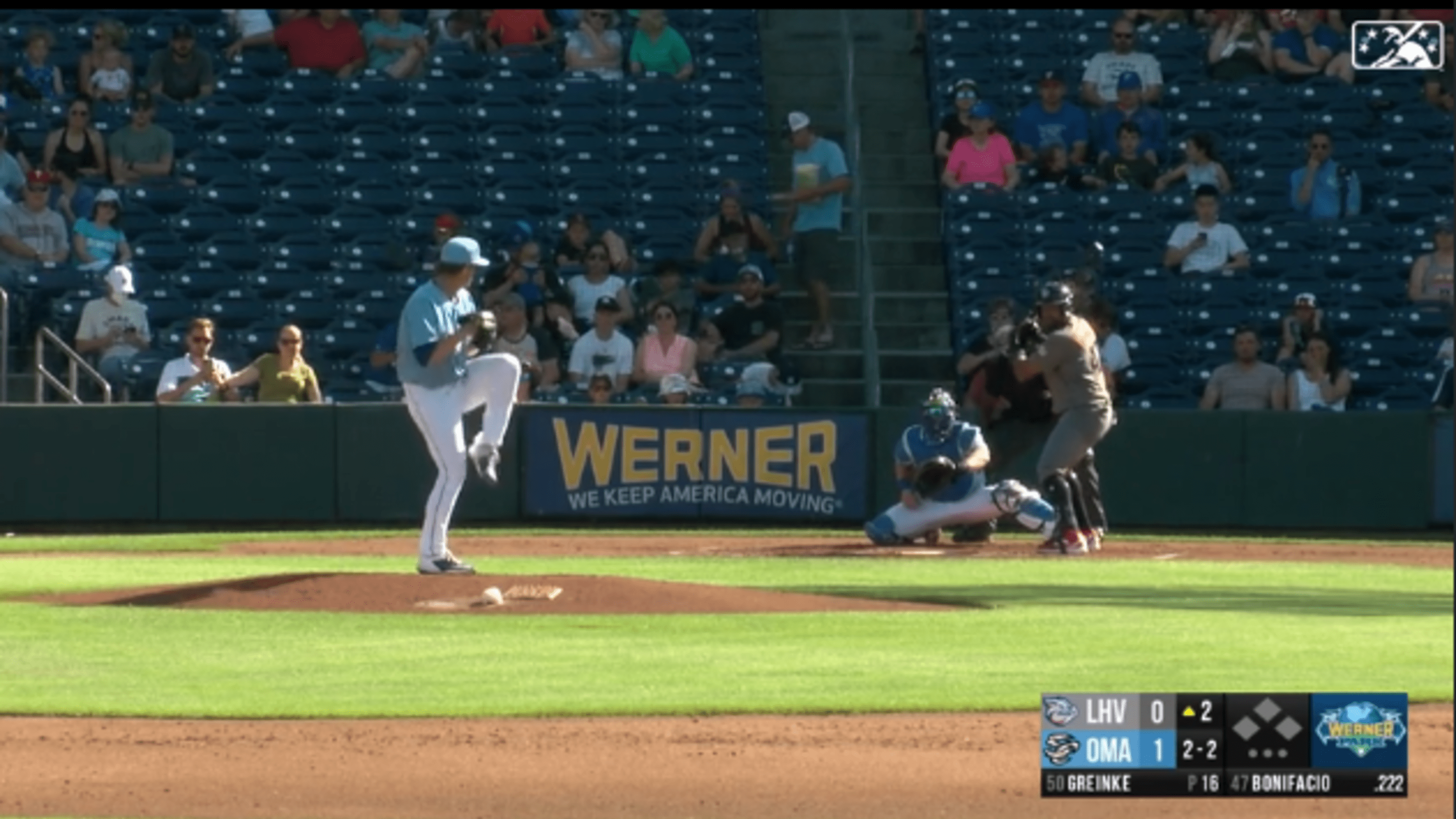 Zack Greinke earns win vs. Yankees in final game of 2023