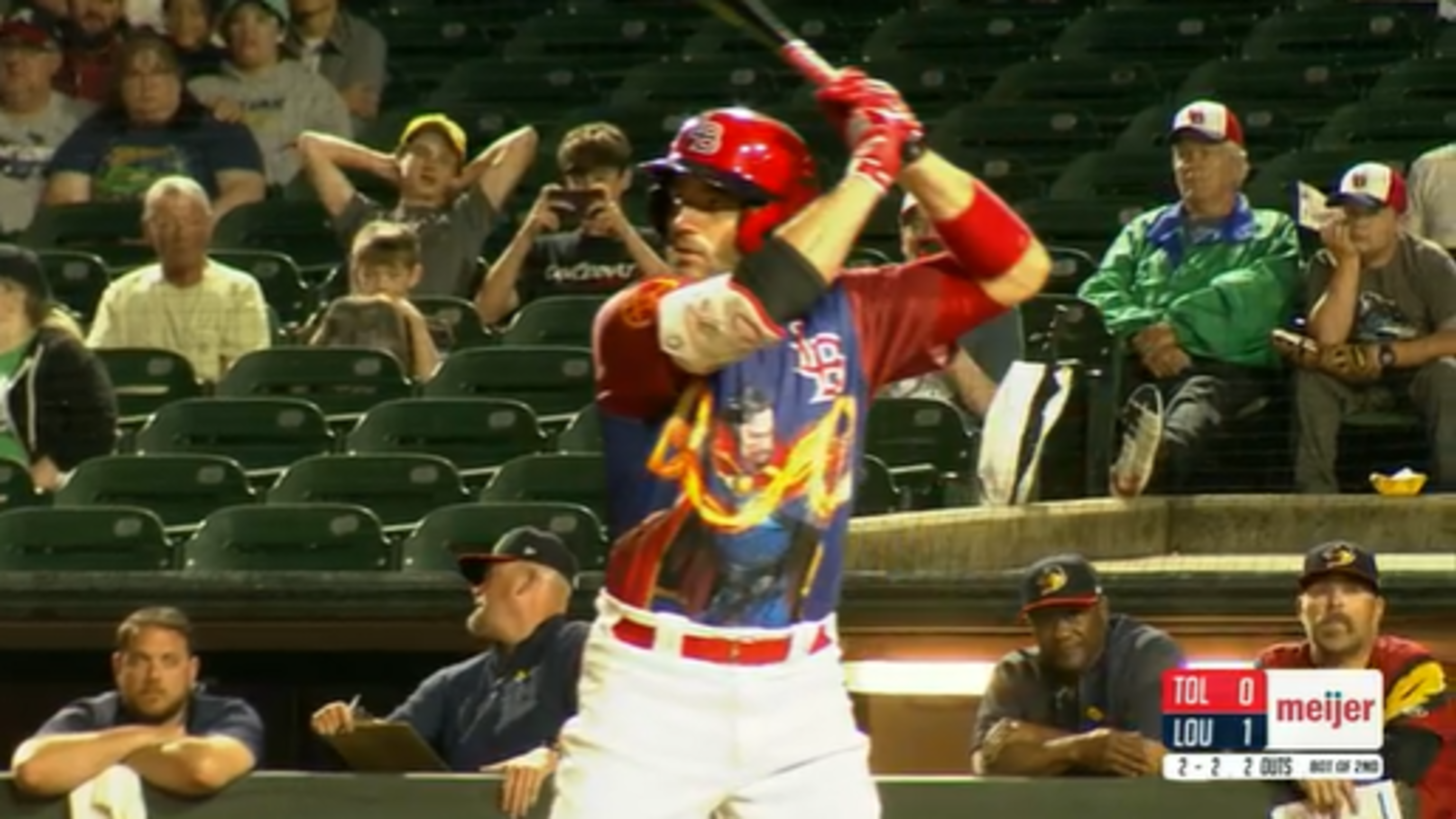 Cincinnati Reds star Joey Votto makes Louisville Bats appearance