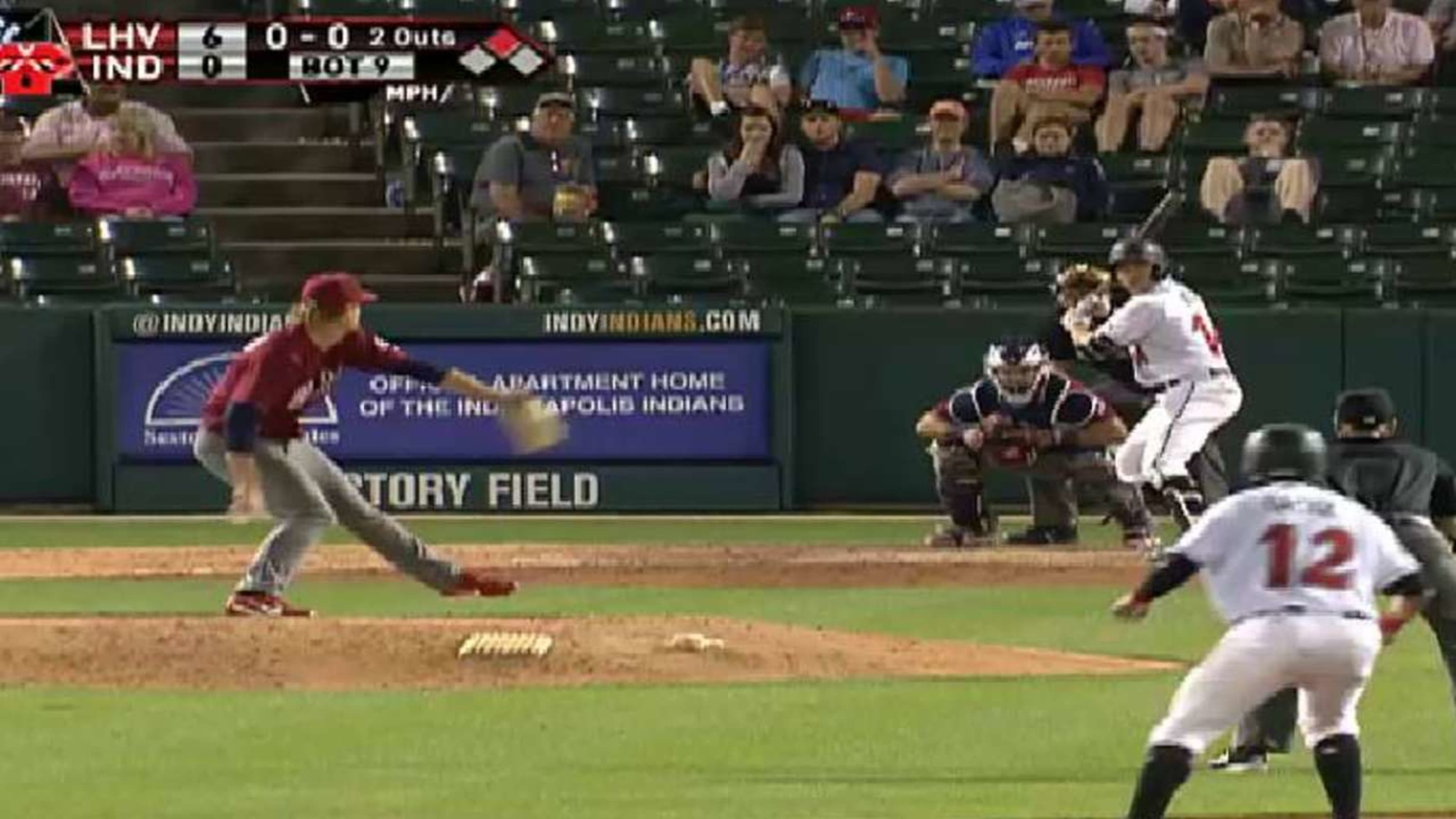 Red Sox prospect Yoan Moncada triples in debut