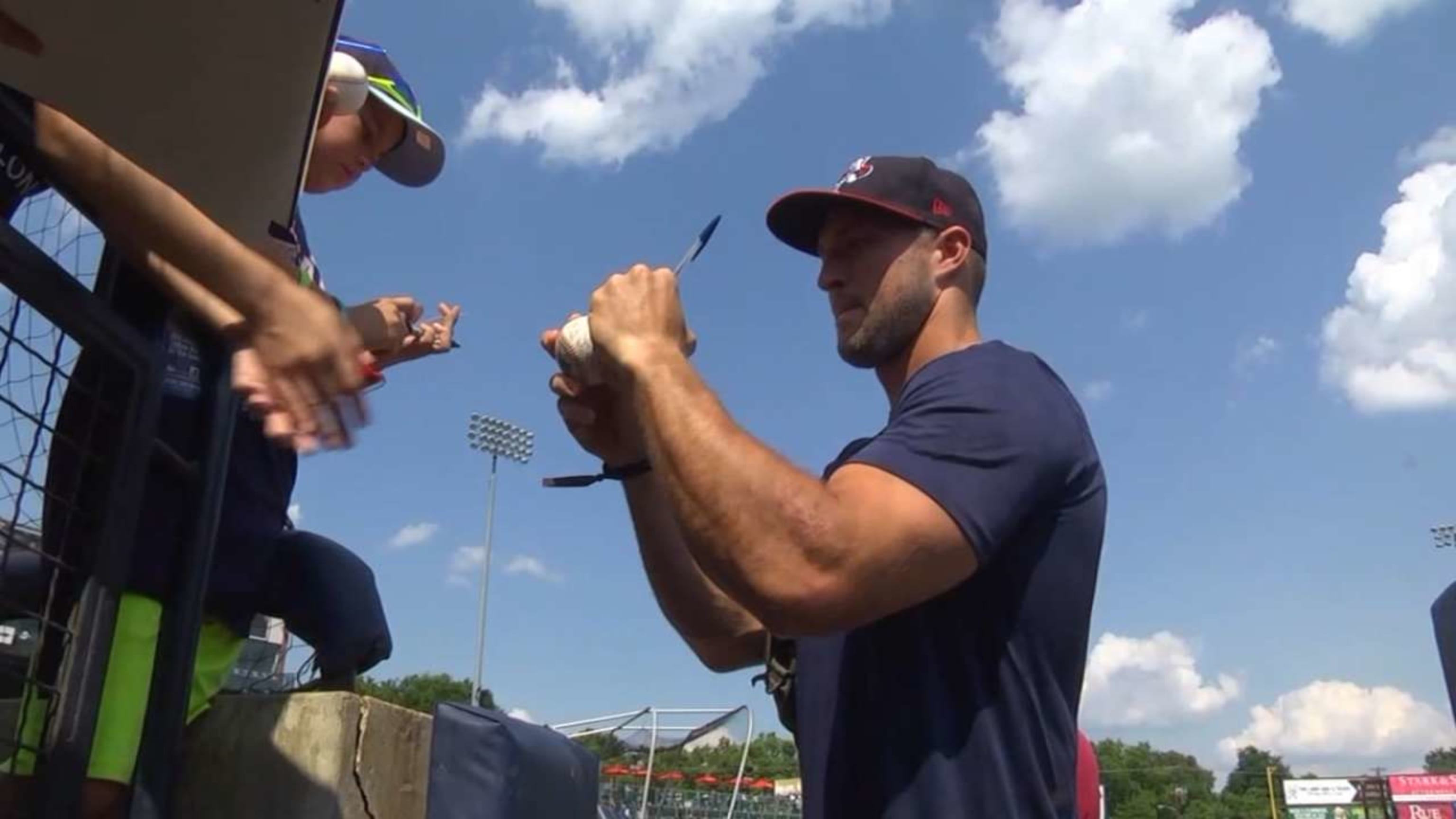 Mets minor leaguer Tim Tebow announces retirement from baseball