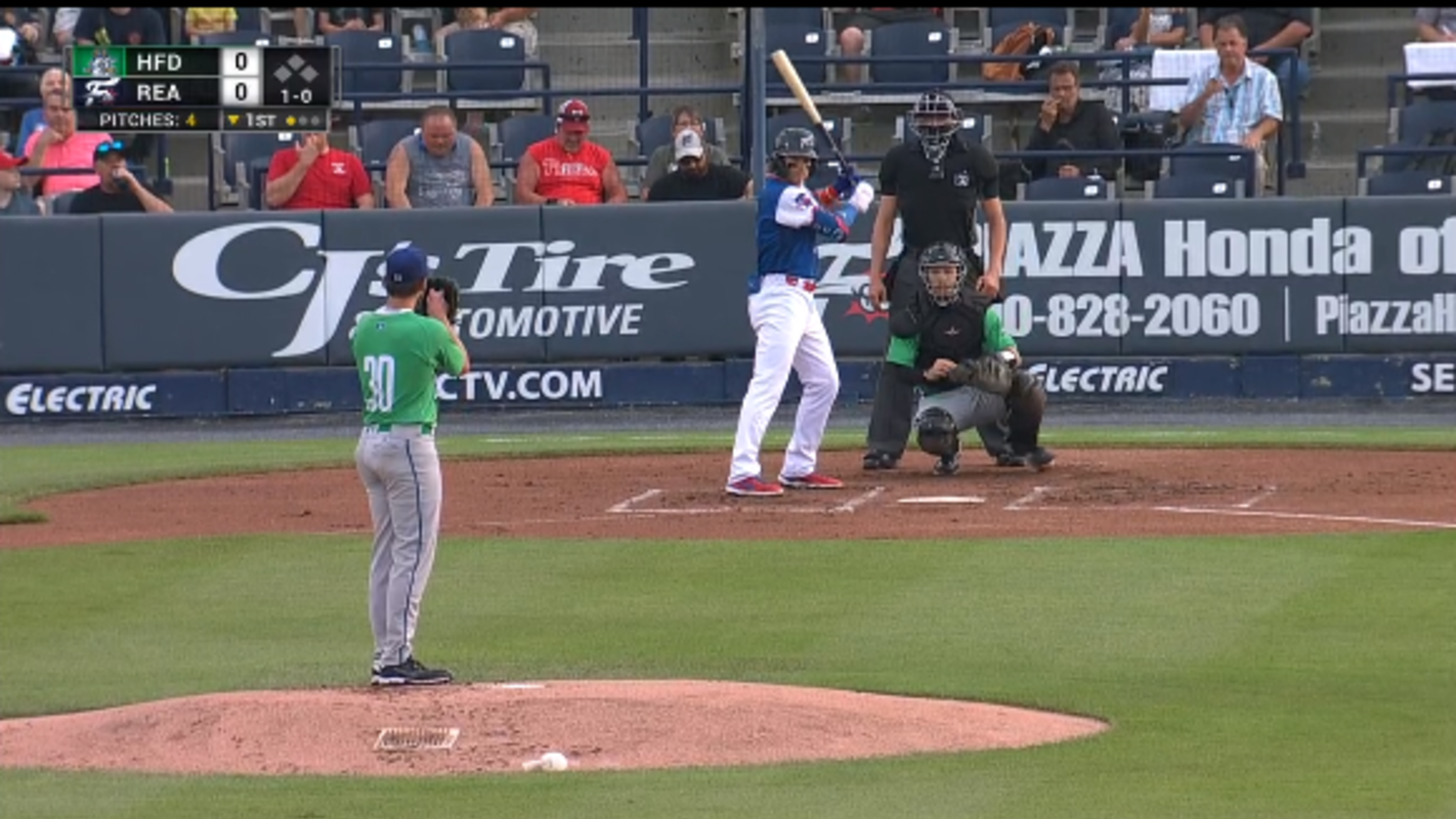 Phillips belts game-tying homer, 08/28/2022