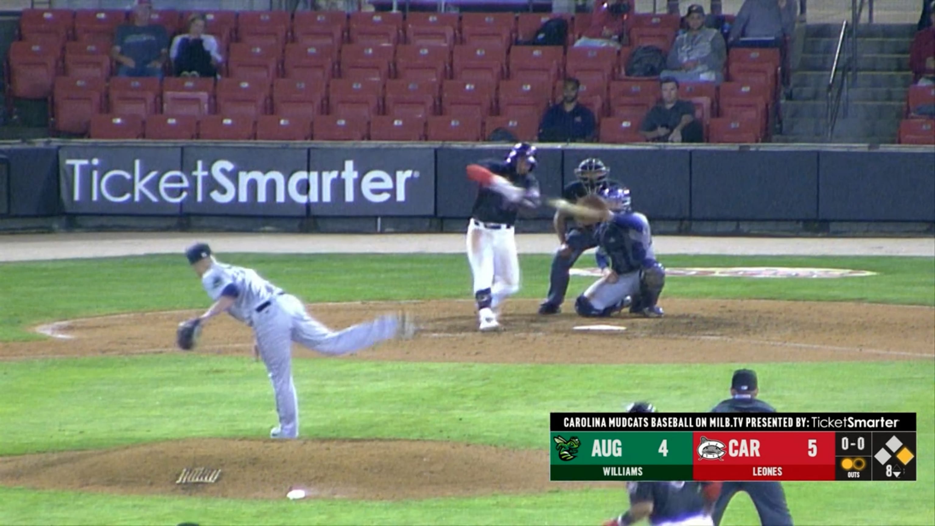 Oswel Leones Hits Go-Ahead Homer | 05/07/2022 | Mudcats