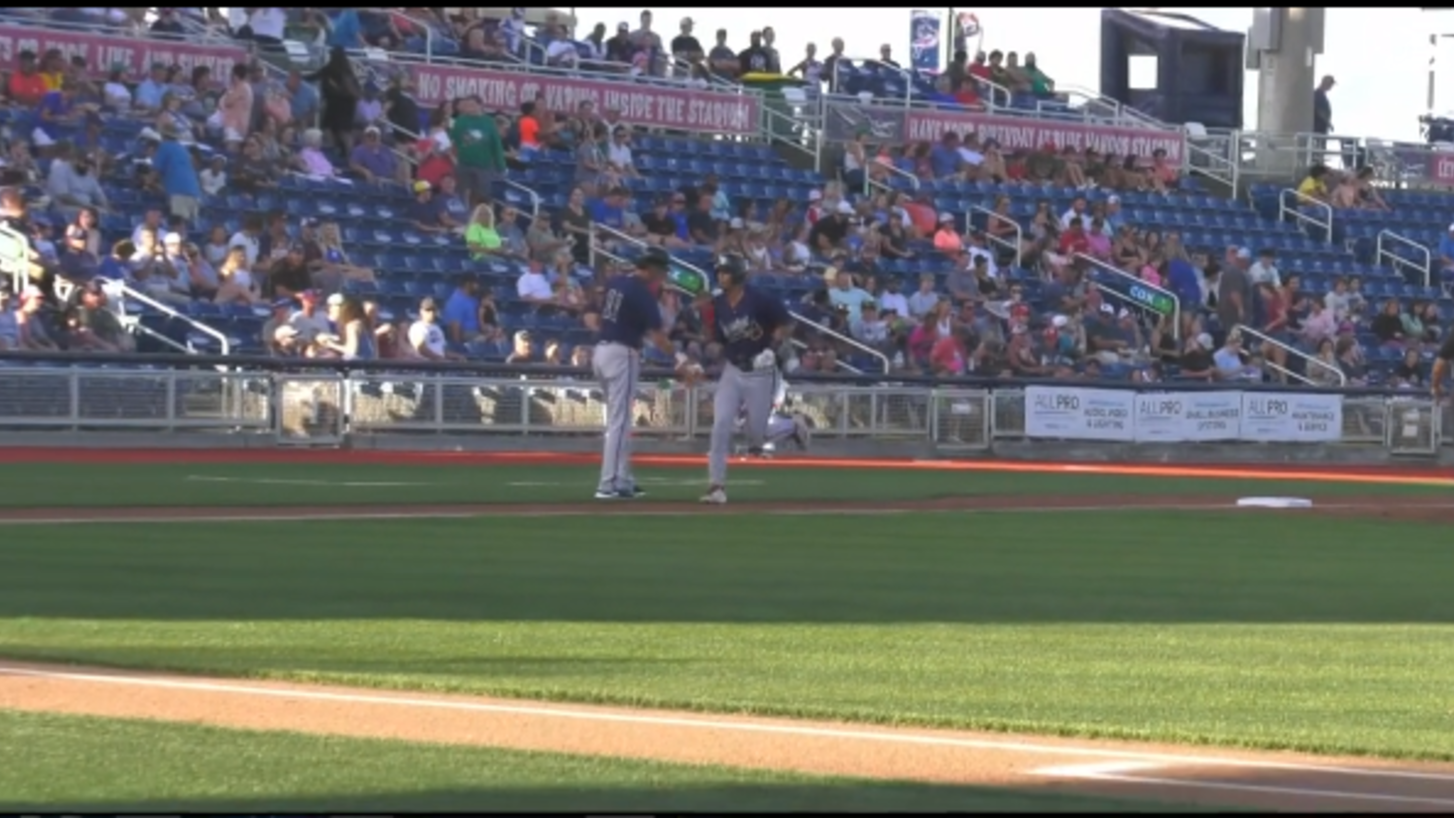 Braves' Vaughn Grissom belts a homer in first MLB game