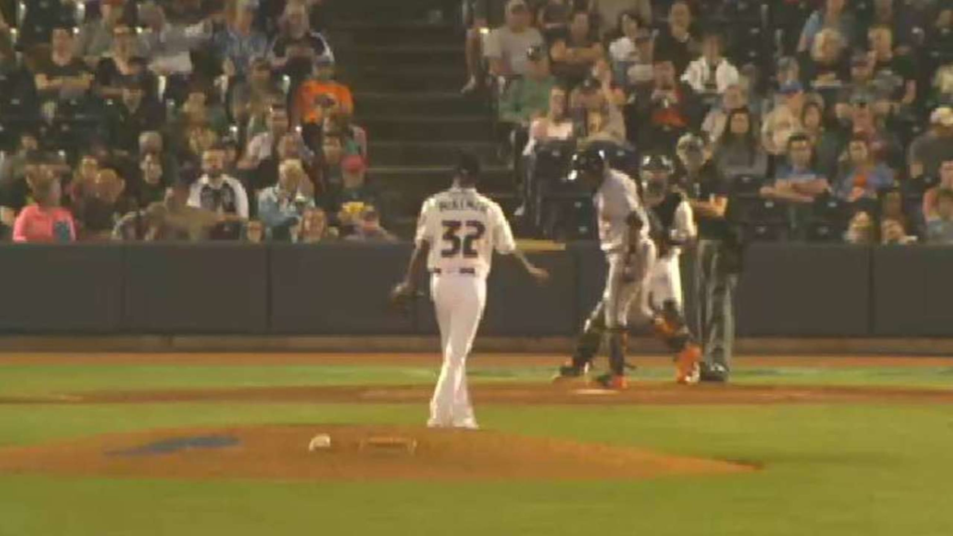 Chomping at Bits: Florida baseball and softball sweep weekend