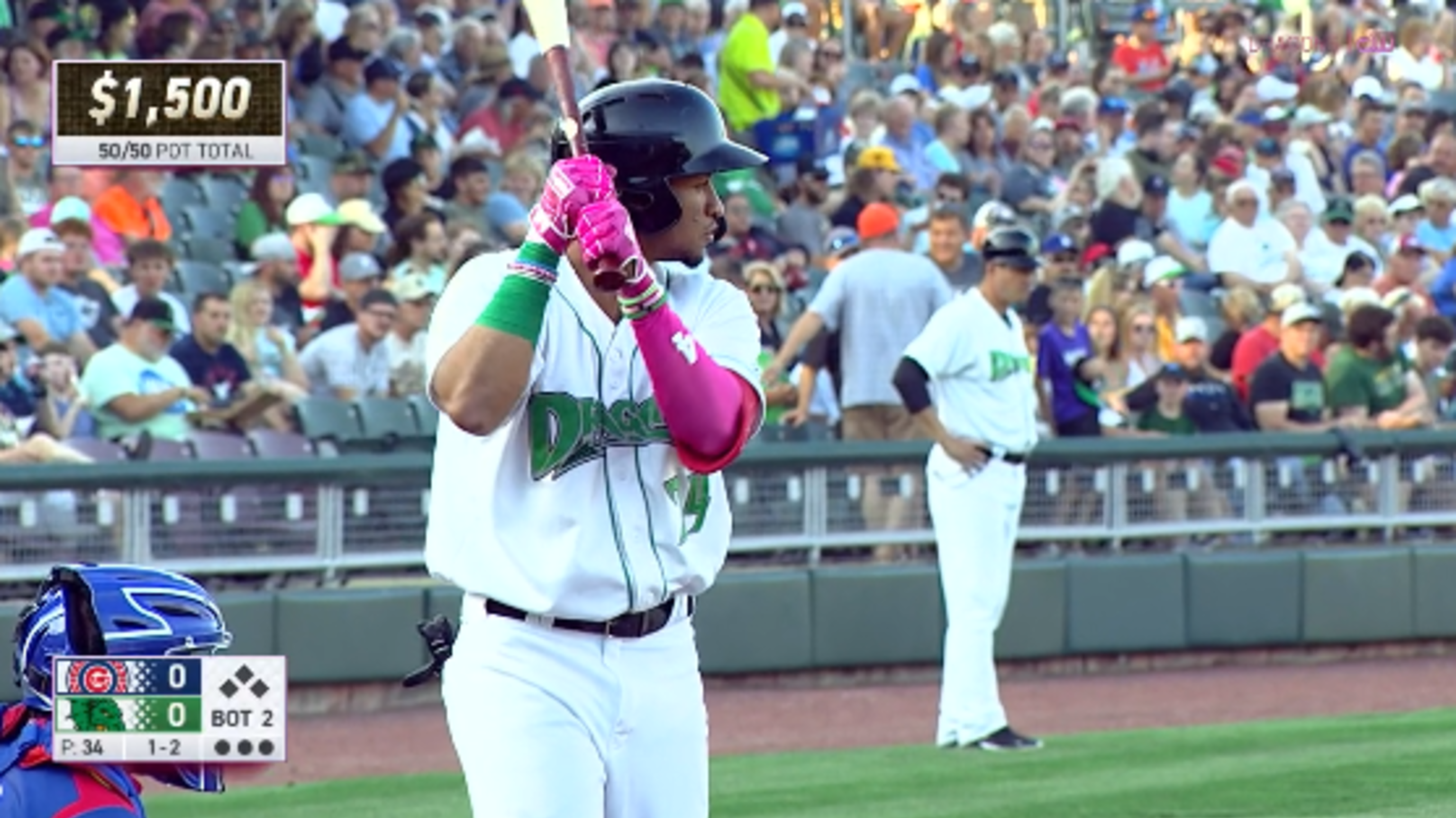 Cerda homers off scoreboard | 06/01/2022 | MiLB.com