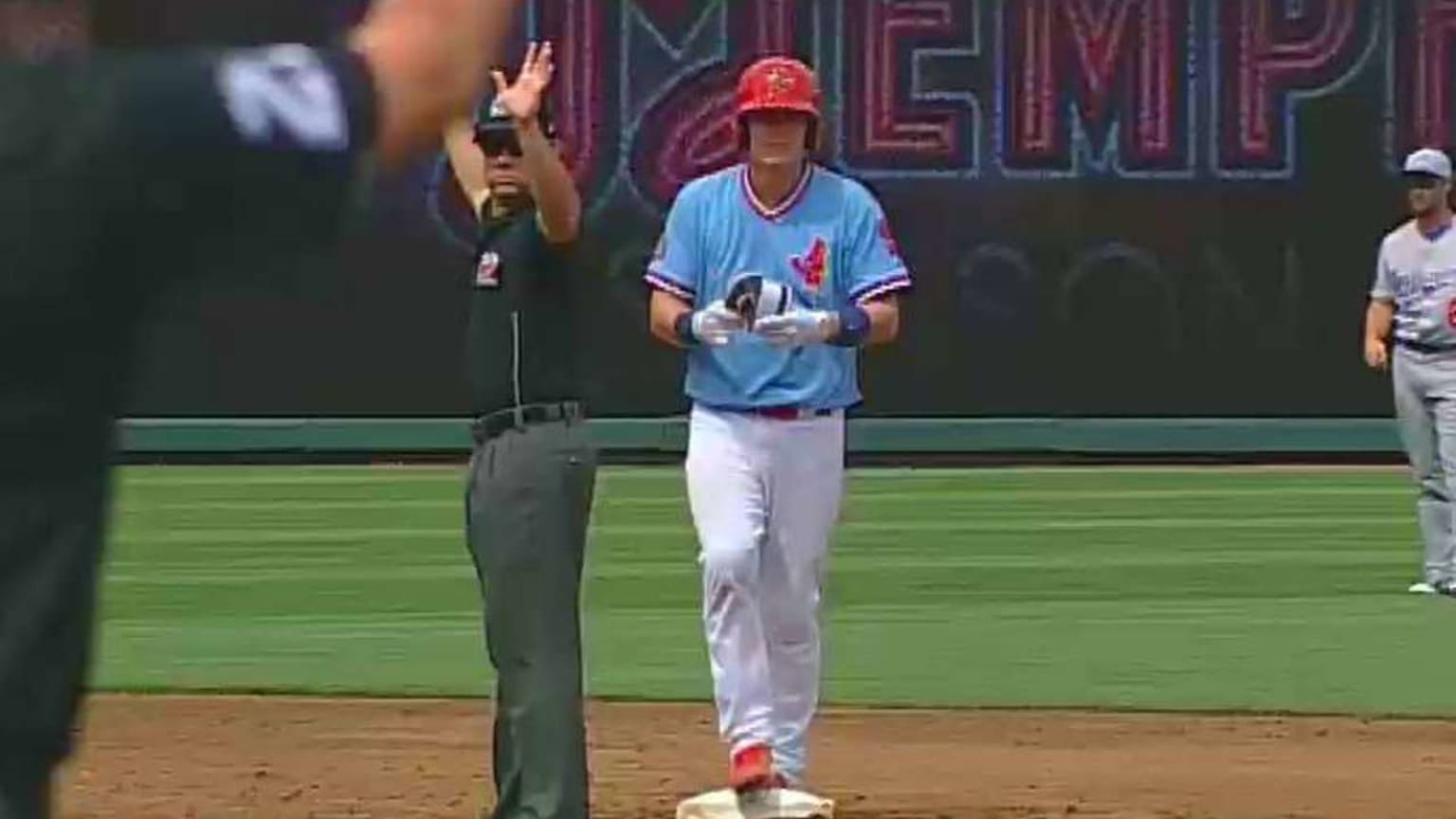 Kelly rips double | 04/17/2017 | MiLB.com