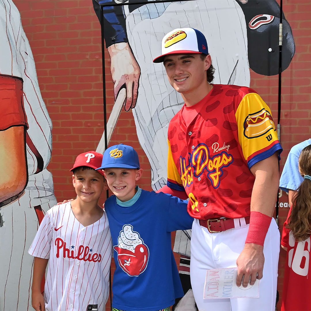 R-Phils Bring Your Camera Player Photo Session for Kids 4PM